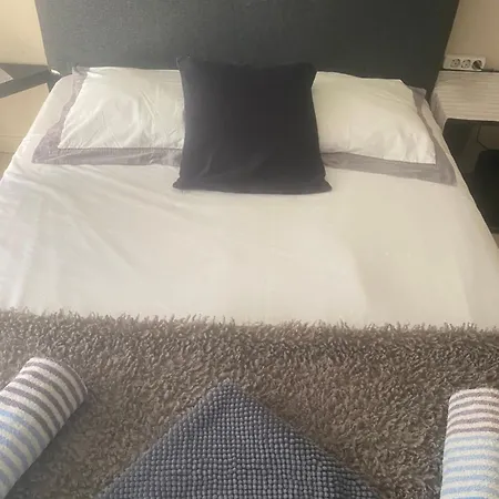 Homestay Central Rooms Lagos *