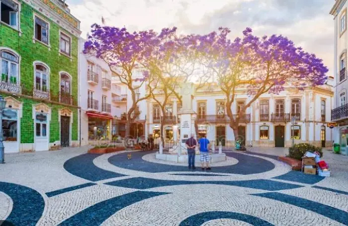 Δωμάτια σε οικογενειακή κατοικία Location Λάγος