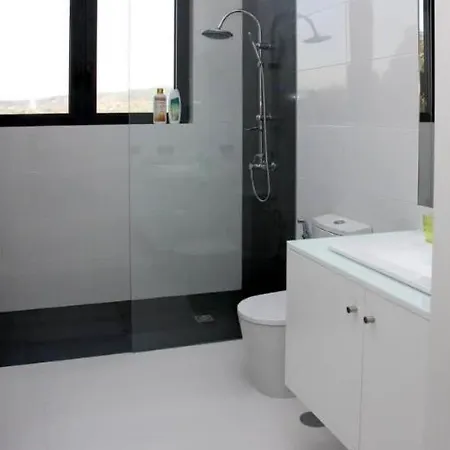 Central Rooms Lagos * ラゴス